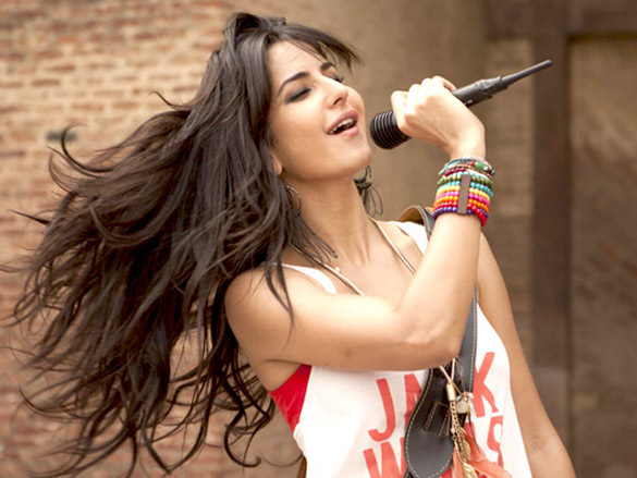 beautiful katrina in mere brother ki dulhan
