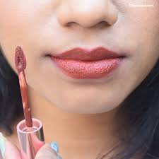 Lakme Crimson Catch 9 to 5 Lip Color for dark skin