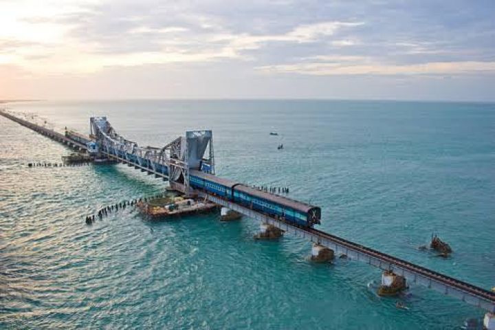 10 Beautiful train’s journeys across India