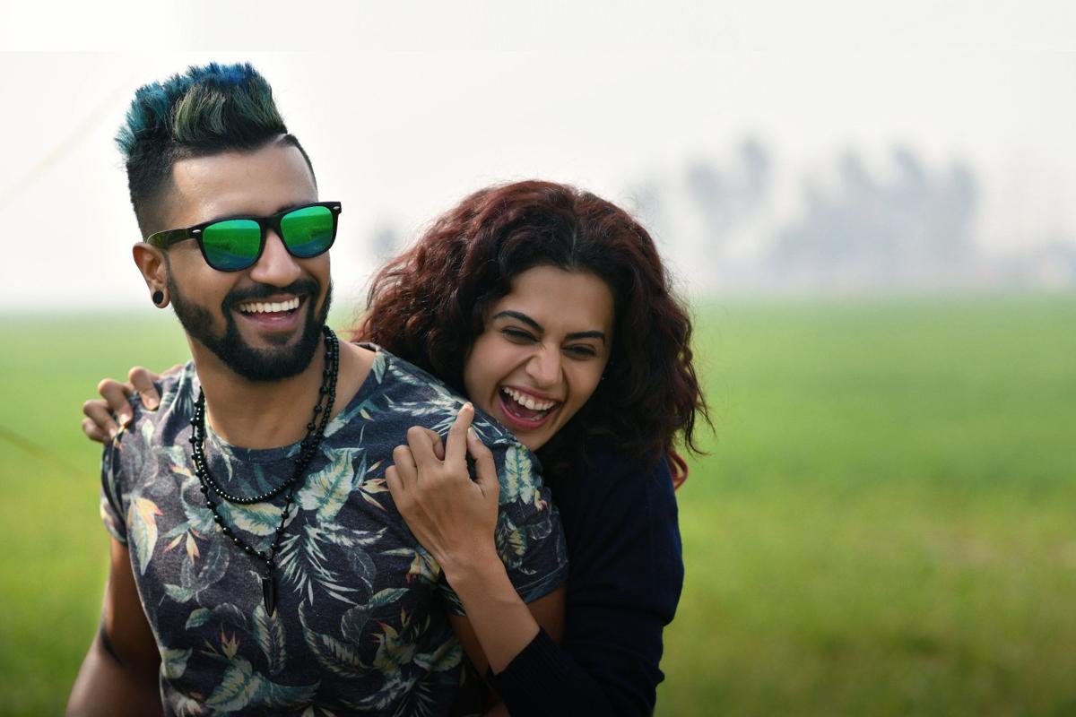 Vicky and Tapsee in movie Mnmarziyaan