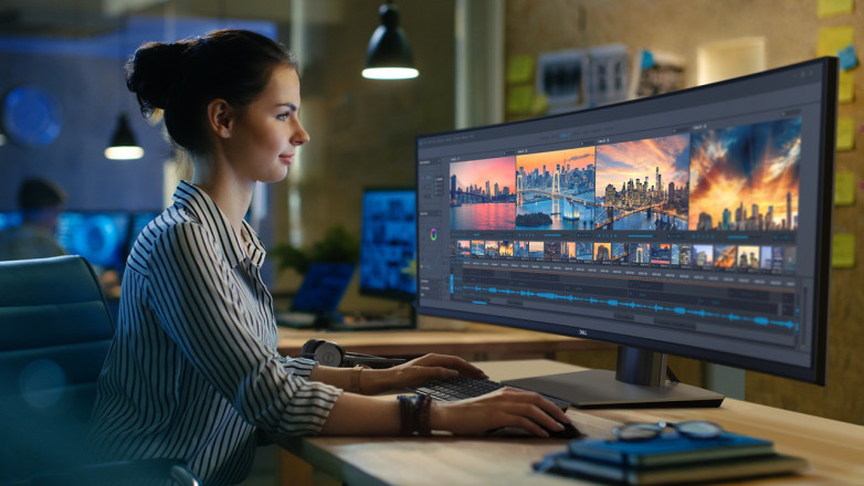 QHD curved monitor