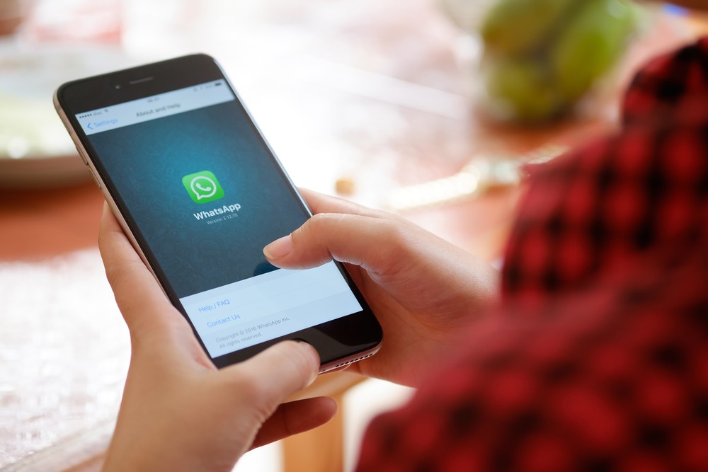 WhatsApp ला रहा नया ऑथेंटिकेशन फीचर कर पाएंगे फिंगरप्रिंट से अनलॉक-Youth Express