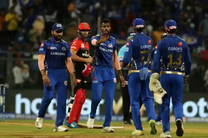 एक मैच जीतने के बाद फिर से मुंबई इंडियंस के हाथों रॉयल चैलेंजर्स बेंगलुरु को मिली हार