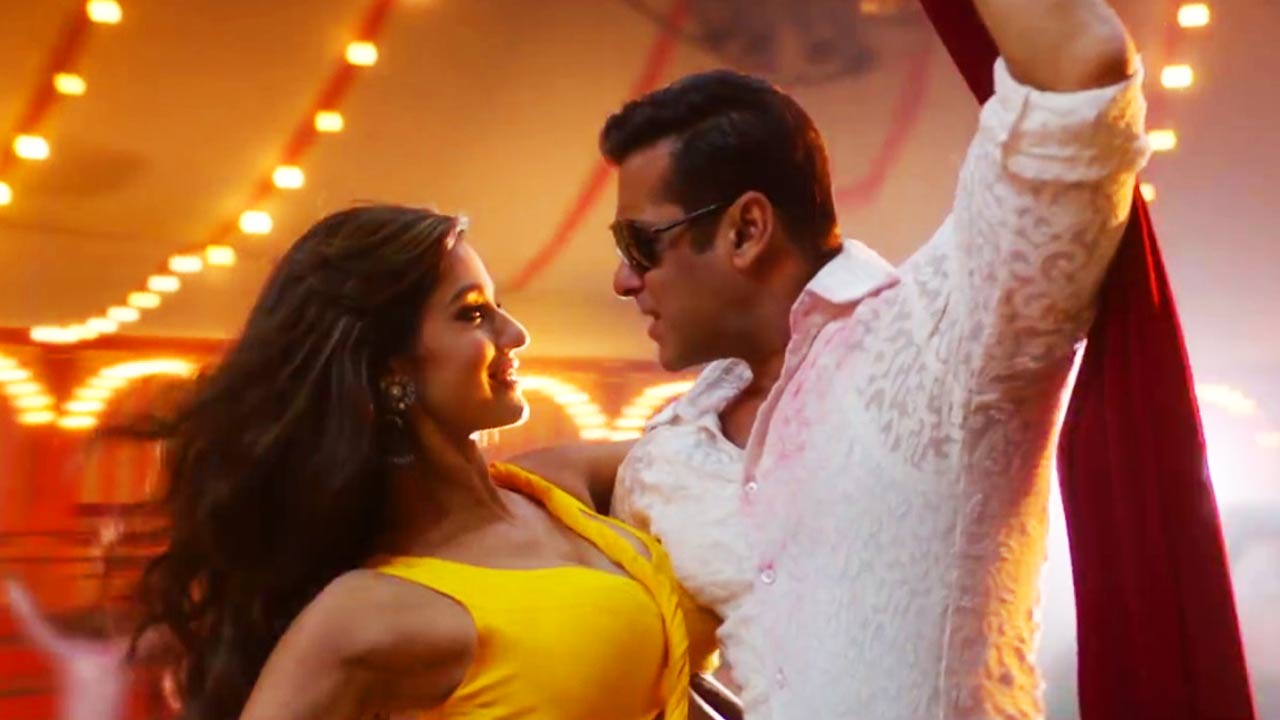 Disha Patani Sizzles In Salman Khan's New Song 'Slow Motion' From Bharat
