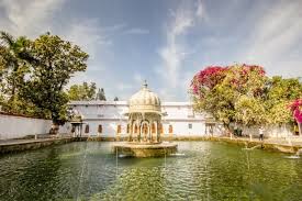 झीलों के शहर के