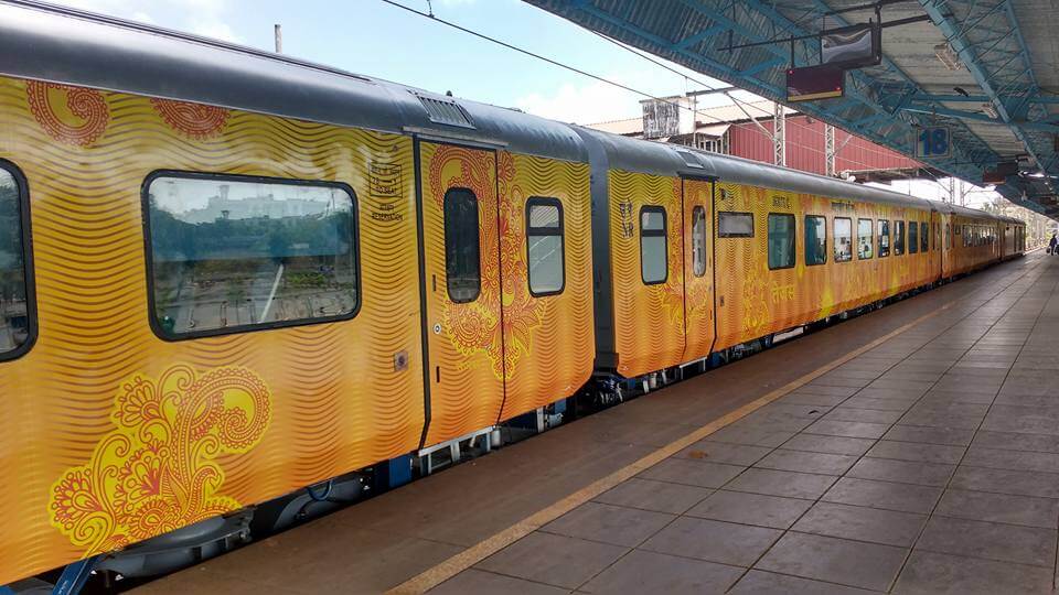 देश पहेली प्राइवेट ट्रैन Tejas Train होगी, IRCTC ने दिया लीज़ पर-Youth Express
