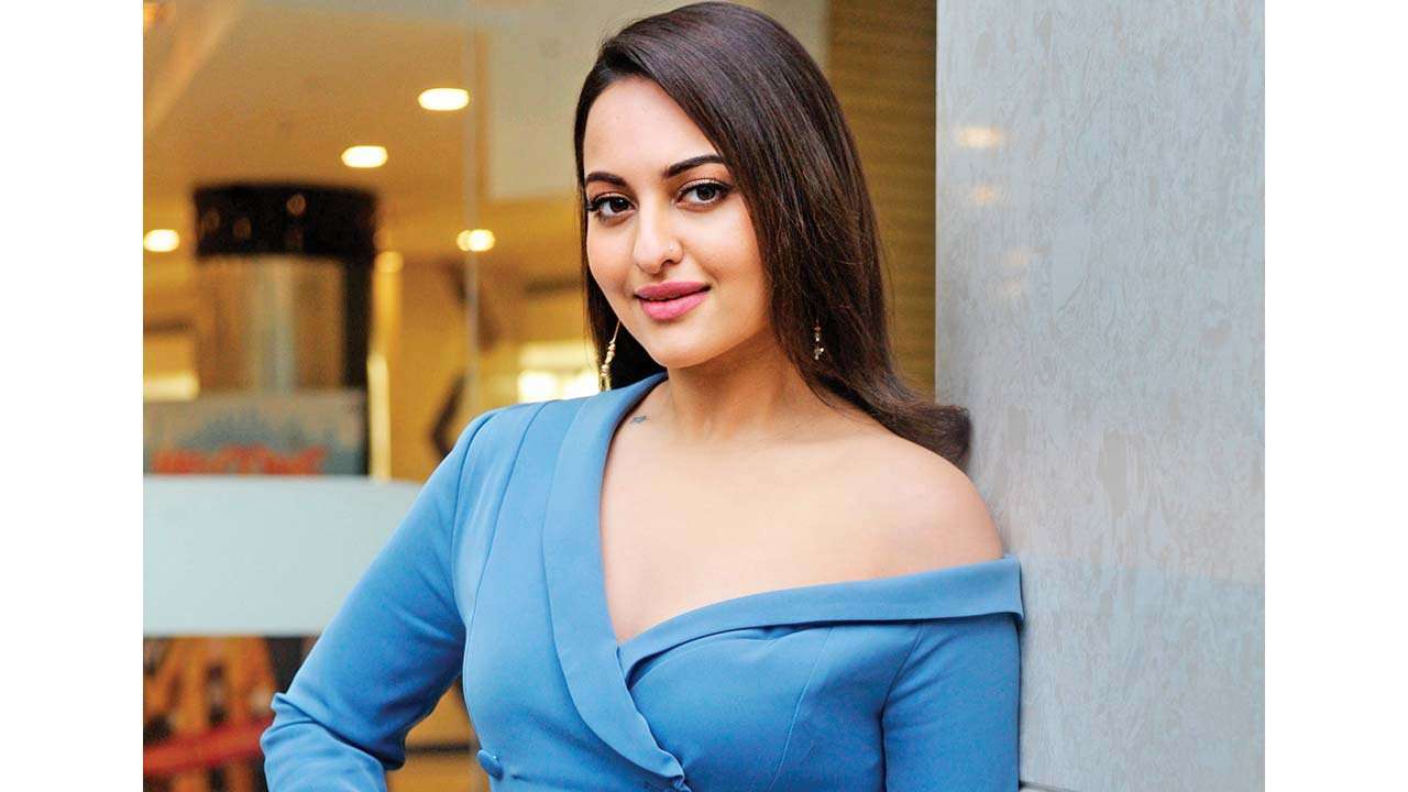 Sonakshi Sinha को किसने किया गिरफ्तार? वीडियो हो रहा वायरल-Youth Express