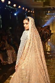 Deepika Padukone Danced On Abu-Sandeep's Ramp