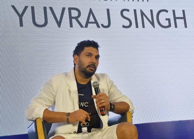 टीम से बाहर होने से लेकर वर्ल्ड कप की हार तक हर मुद्दे पर खुल कर बोले युवराज सिंह Youth Express