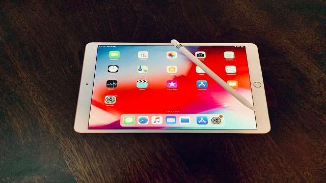 Apple iPad Pro 2020 का रेंडर आया सामने, ट्रिपल कैमरे से होगा लैस- पढ़े