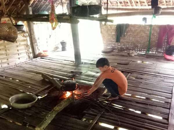 खेती करके पेट भरता है दस साल का यह बच्चा, माता पिता की मौत के बाद हो गया एकदम अकेला Youth Express