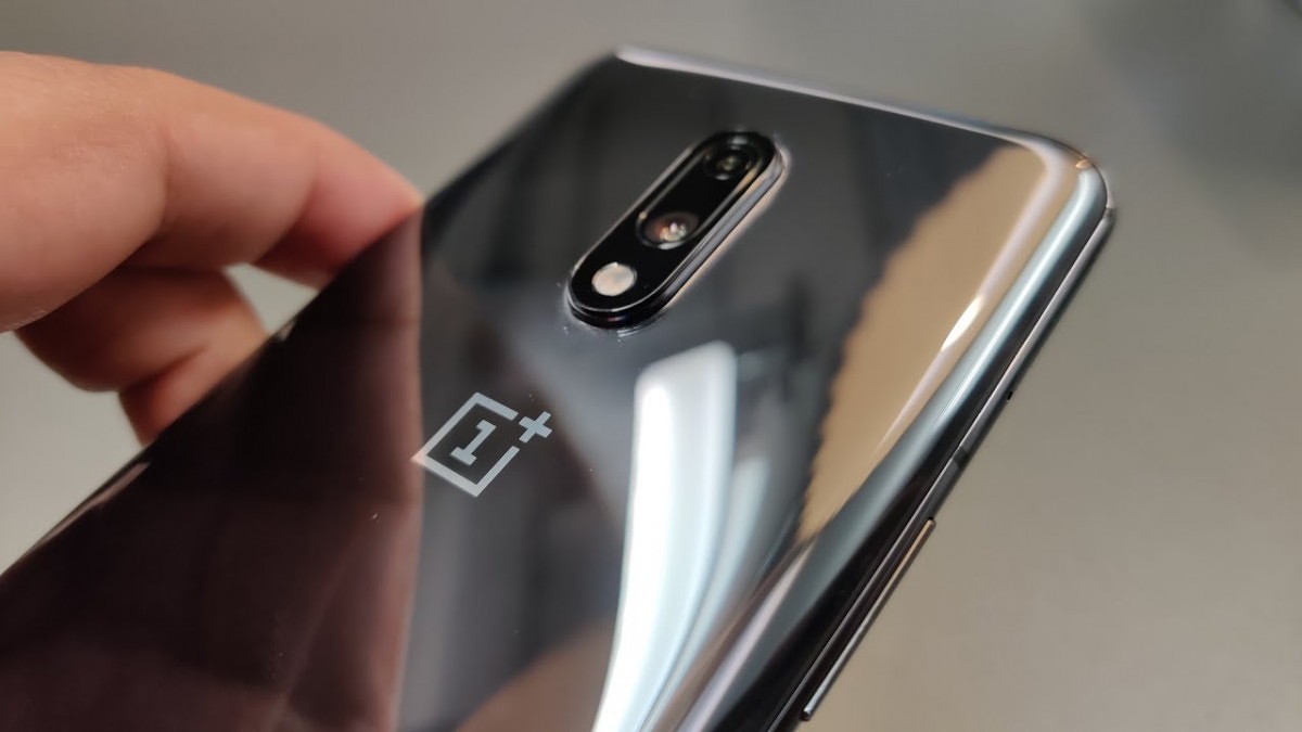New Year Oneplus Sale में मिल रहा 12 हज़ार तक का डिस्काउंट-Youth Express