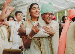 पिता बेटी की जोड़ी के वो गीत जो शादी के दिन उन्हें भावुक कर देते हैं