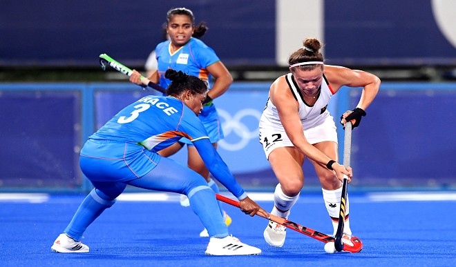ओलंपिक में भारतीय महिला हॉकी टीम नहीं कर पाई गोल, जर्मनी ने 2-0 से हराया