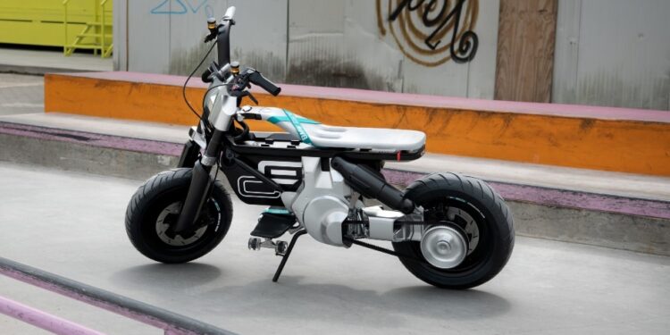 BMW turns up the heat in style, introduces a sizzling electric bike..