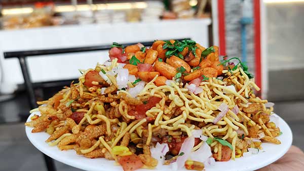 मिकस्ड सीड भेल इस तरह बनाएं, होती है टेस्टी और स्पाइशी, जानियें